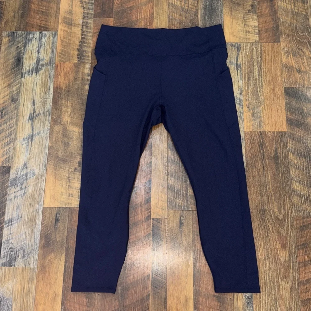Deep Blue Fabletics Athletic Leggings Pureluxe Side Pockets size Large/XL